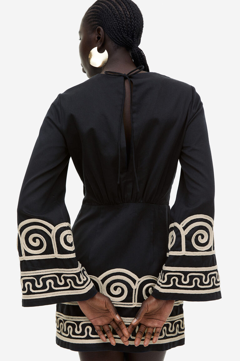 h&m embroidered lyocell blend dress Karen Millen Applique Foam Button Through Dress main image 0