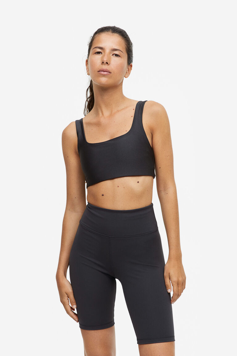 Sports cycling shorts