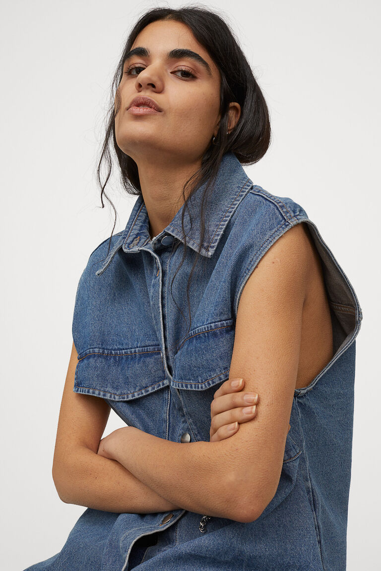 Sleeveless shirt jacket