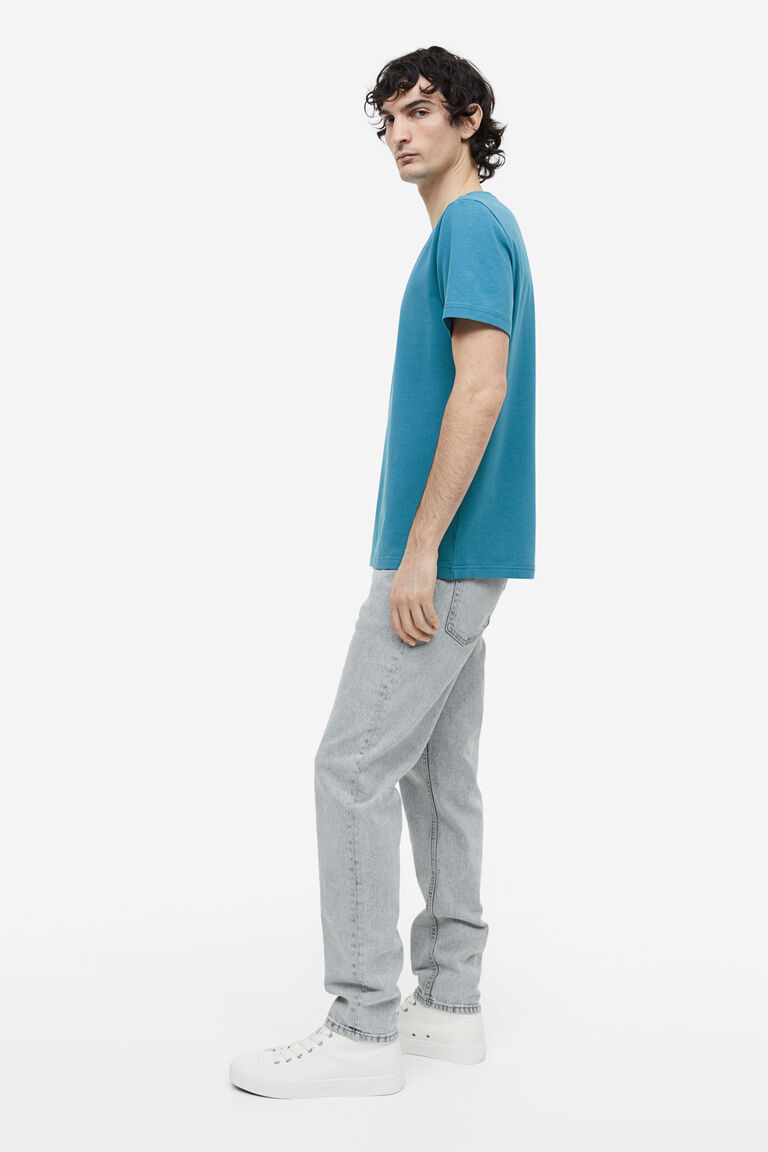 Slim-fit Solid Color V-neck Sports Fitness Half-sleeved T-shirt