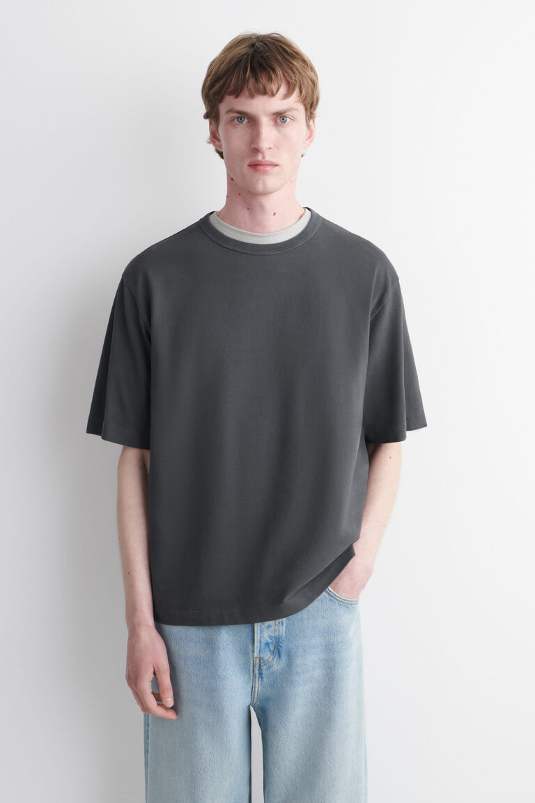 RELAXED HEAVYWEIGHT WASHED-COTTON T-SHIRT