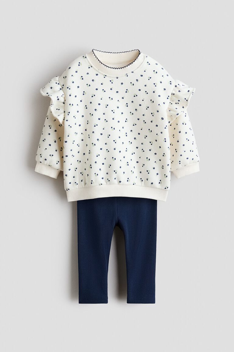 2-piece sweatshirt and leggings set