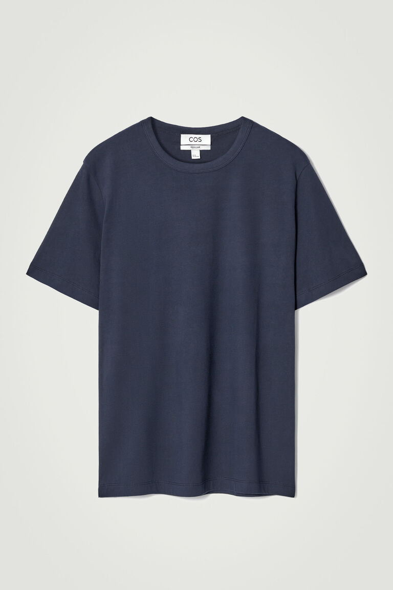 เสื้อยืดผ้าฝ้ายเนื้อบางสัมผัสนุ่มทรงมาตรฐาน