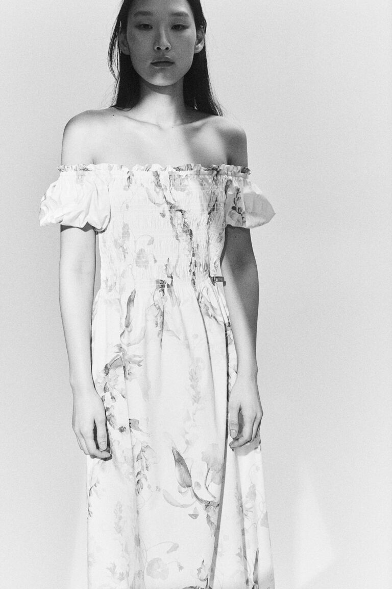 20045 Cutout Back Poplin Dress - Off-White