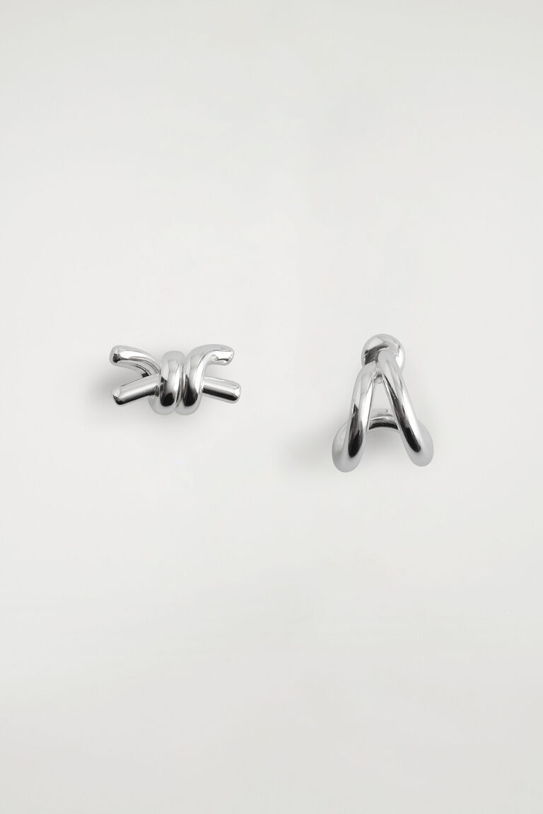 MISMATCHED KNOTTED EARRINGS