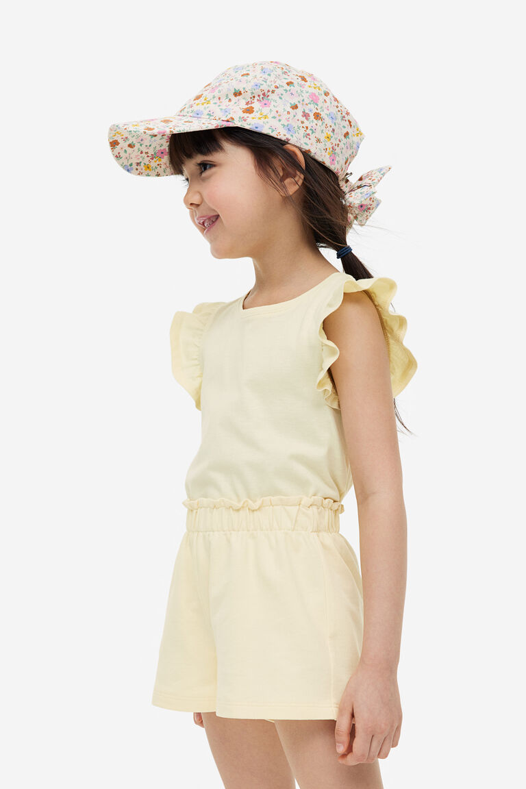 Paper bag sweatshorts