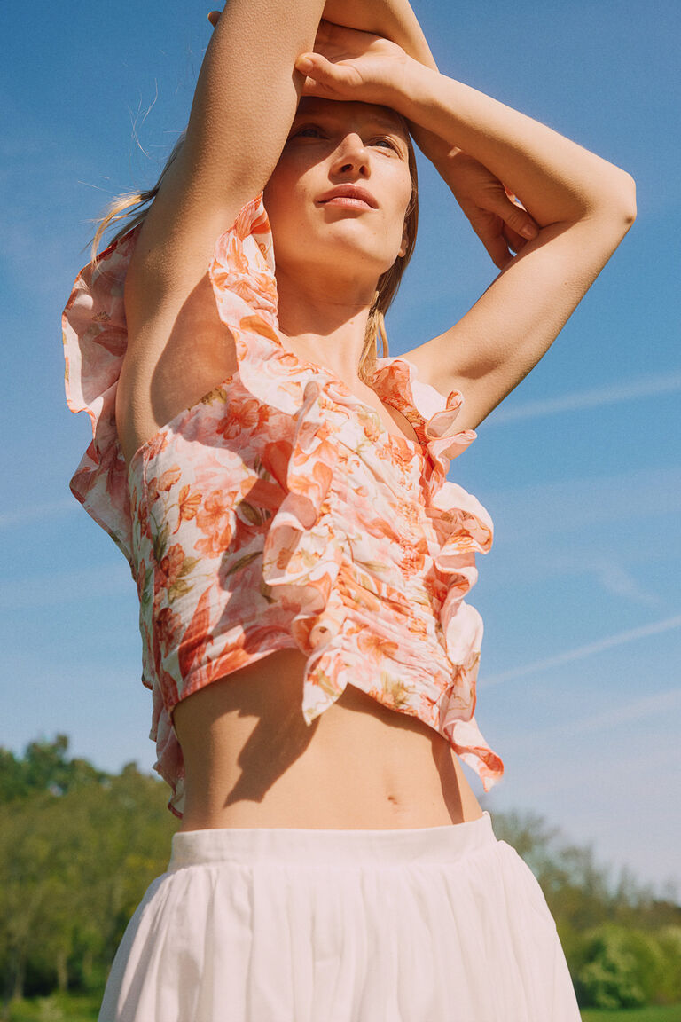 HYKE Linen cropped top ベスト CROPPE TOP HYKE Linen cropped top ベスト CROPPE TOP HYKE ハイク LINEN CROPPED