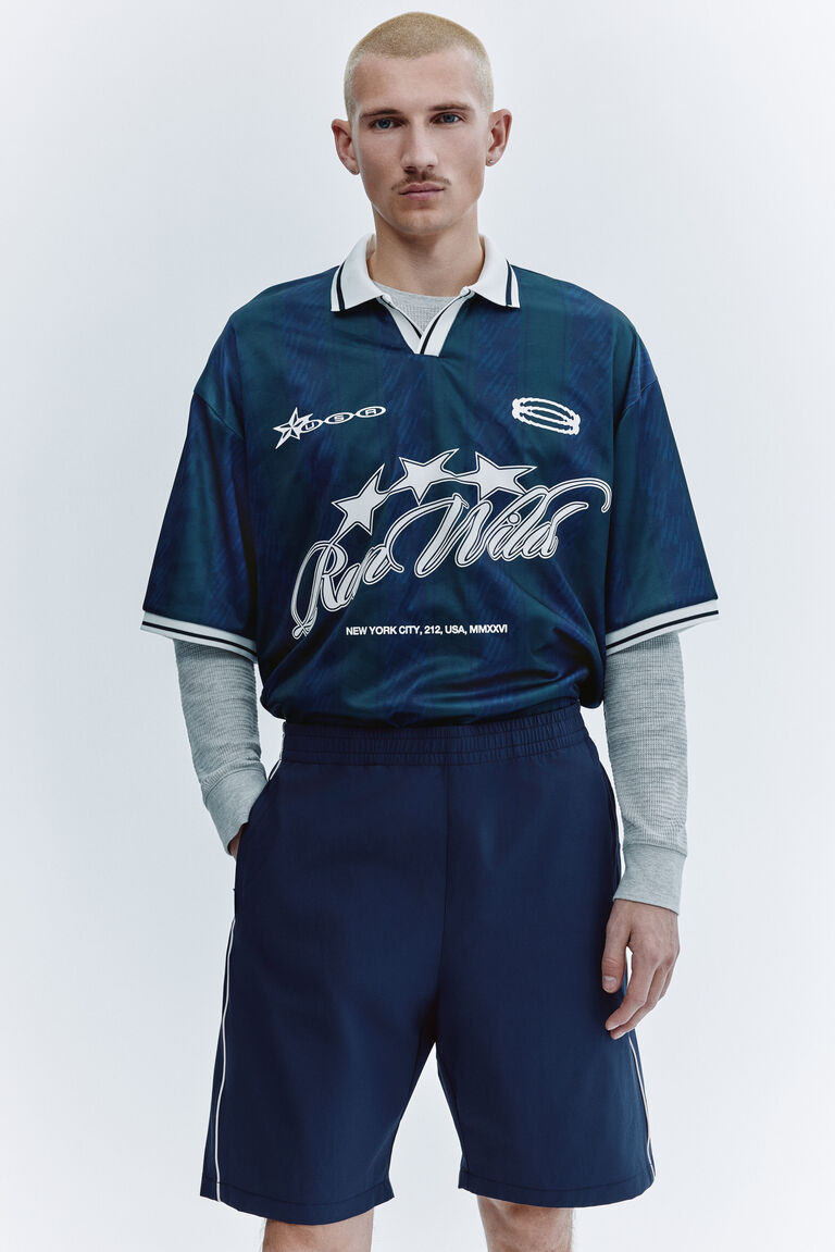 Knee-length shorts