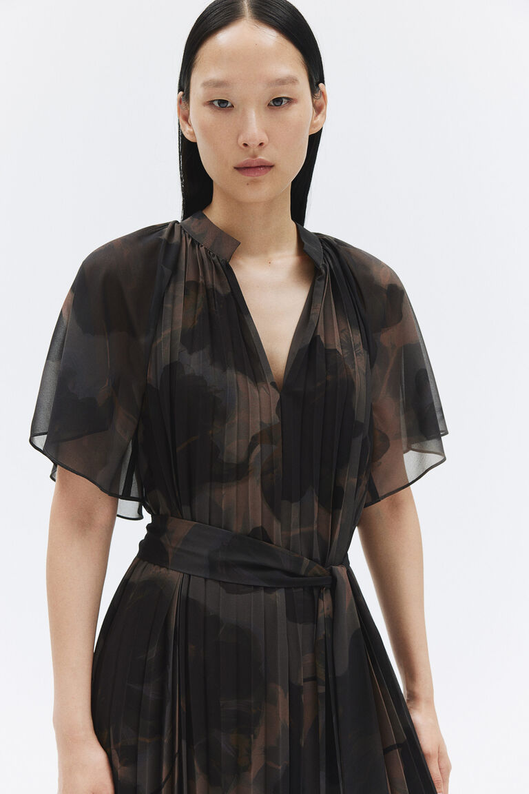 ☆HAE BY HAEKIM☆WRAP PLEATED BELT DRESS 71OVItgg2eL._AC_SY879_.jpg