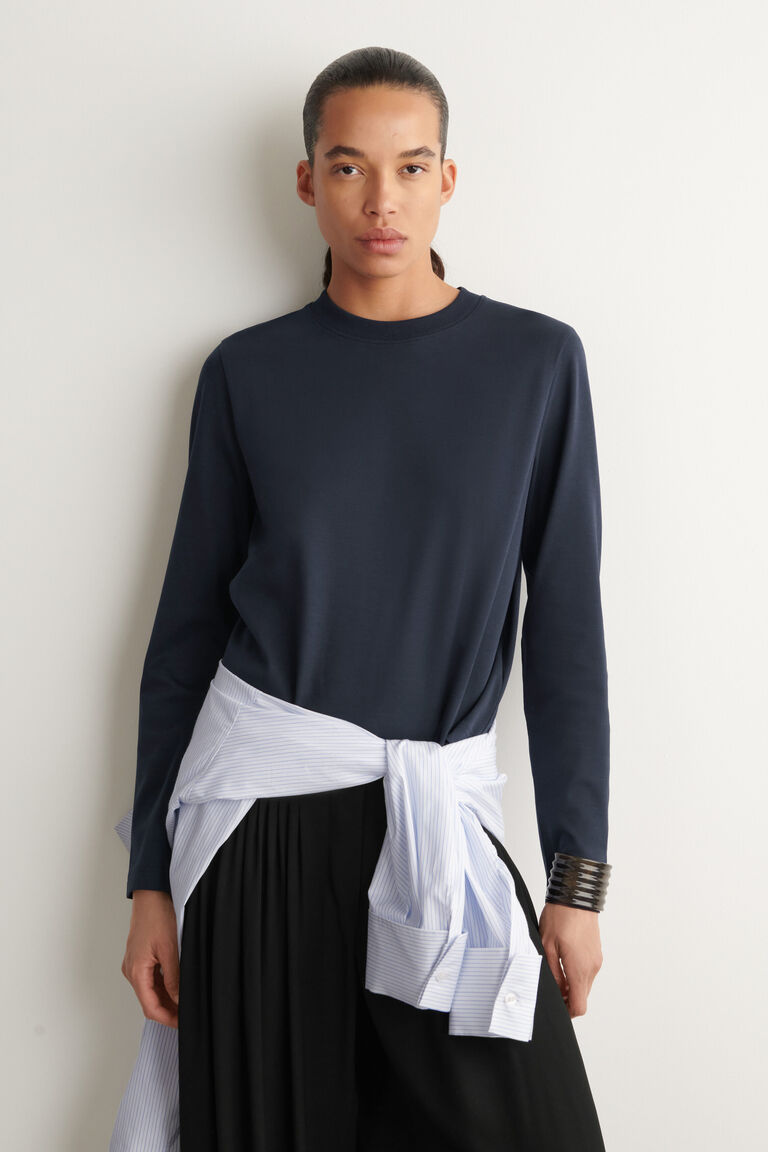 CLEAN CUT LONG-SLEEVED T-SHIRT