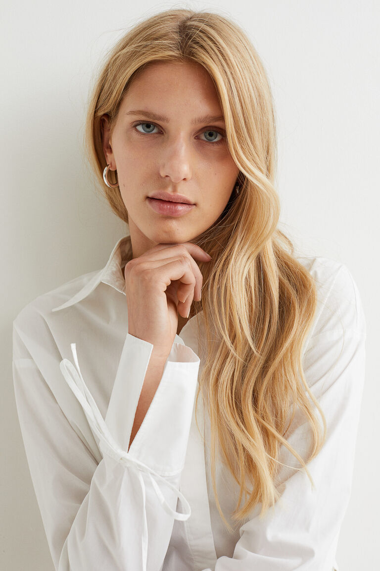 Chainbelt shirt dress