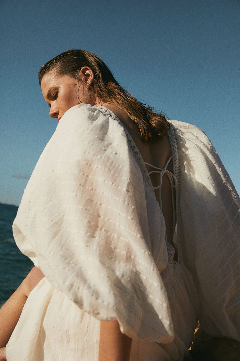 Balloon-sleeved cotton dress