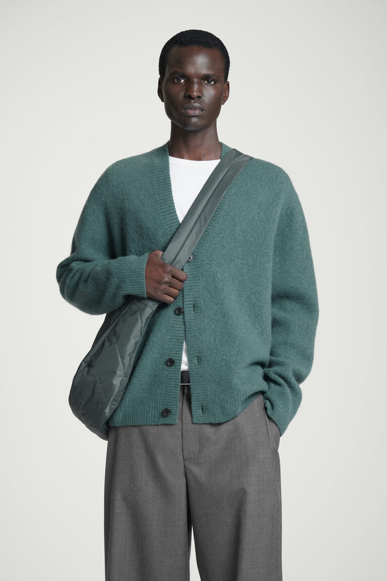 QUILTED CROSSBODY MESSENGER BAG - NYLON