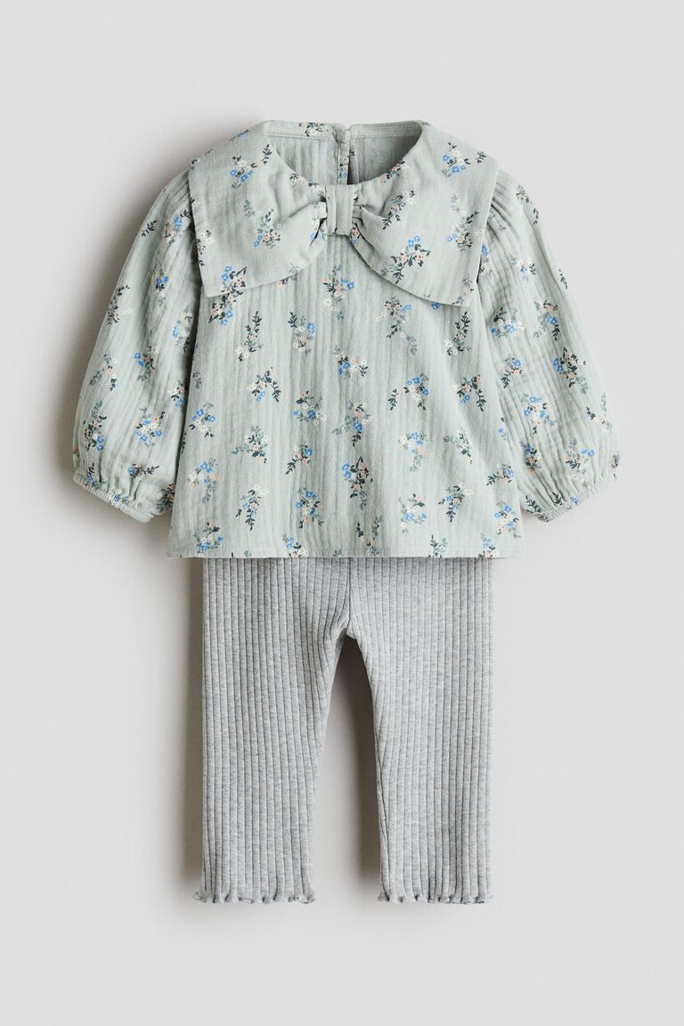 2-piece blouse and leggings set