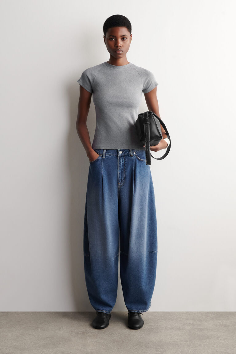 TWINE BARREL-LEG JEANS