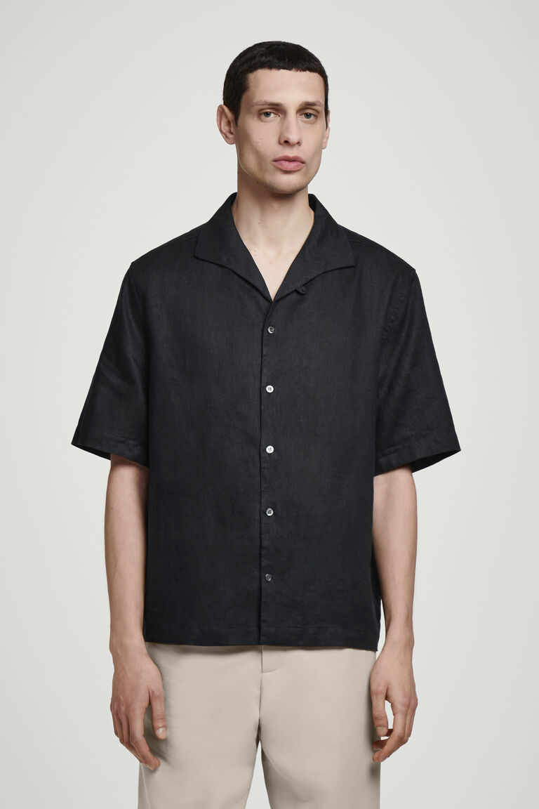 LINEN SHORT-SLEEVED SHIRT