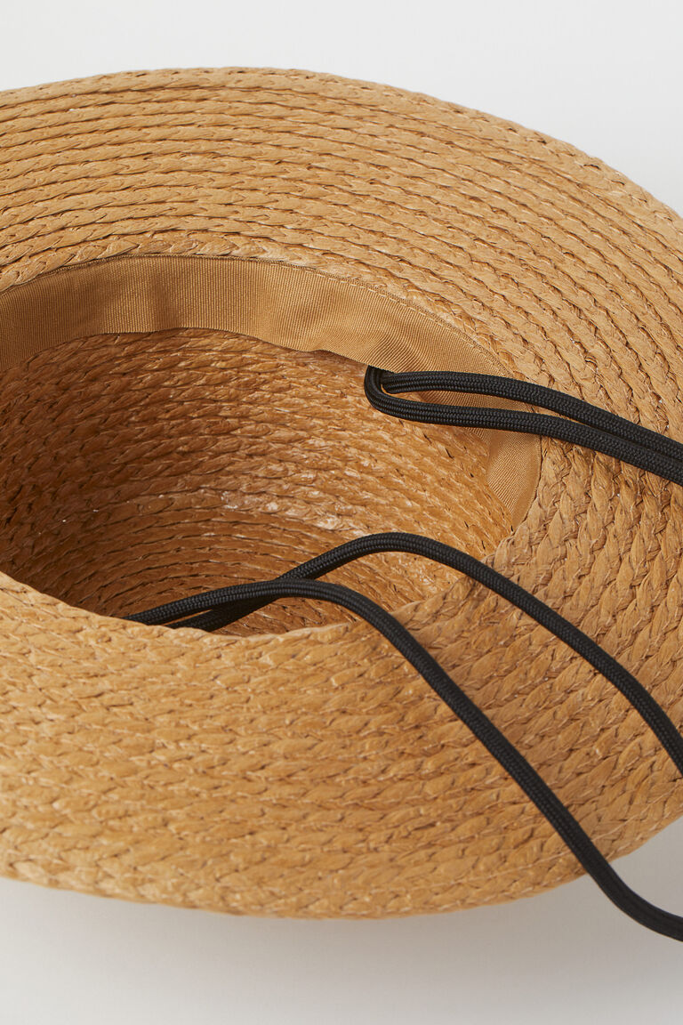 Chinstrap straw hat