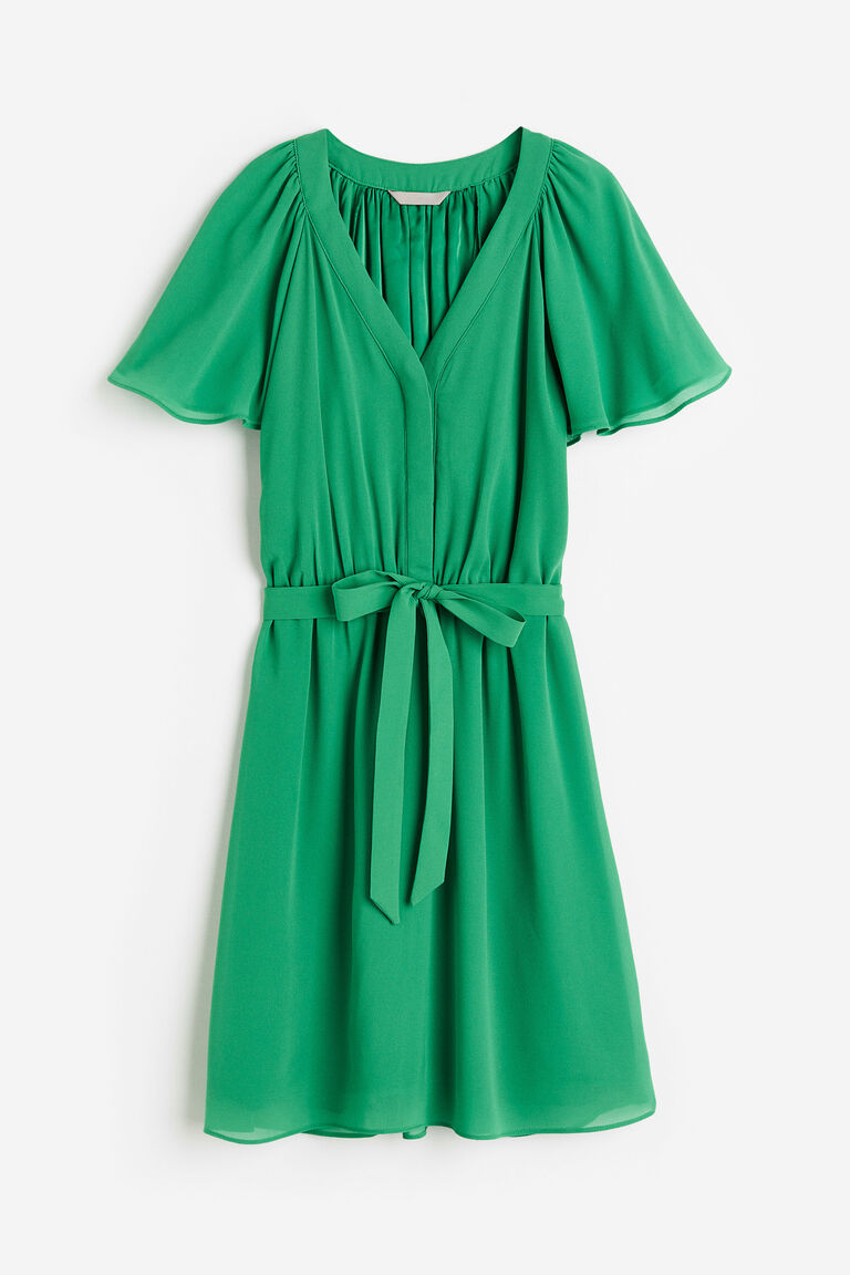 V-neck Chiffon Dress with Back Hem Slit Grape main image 1