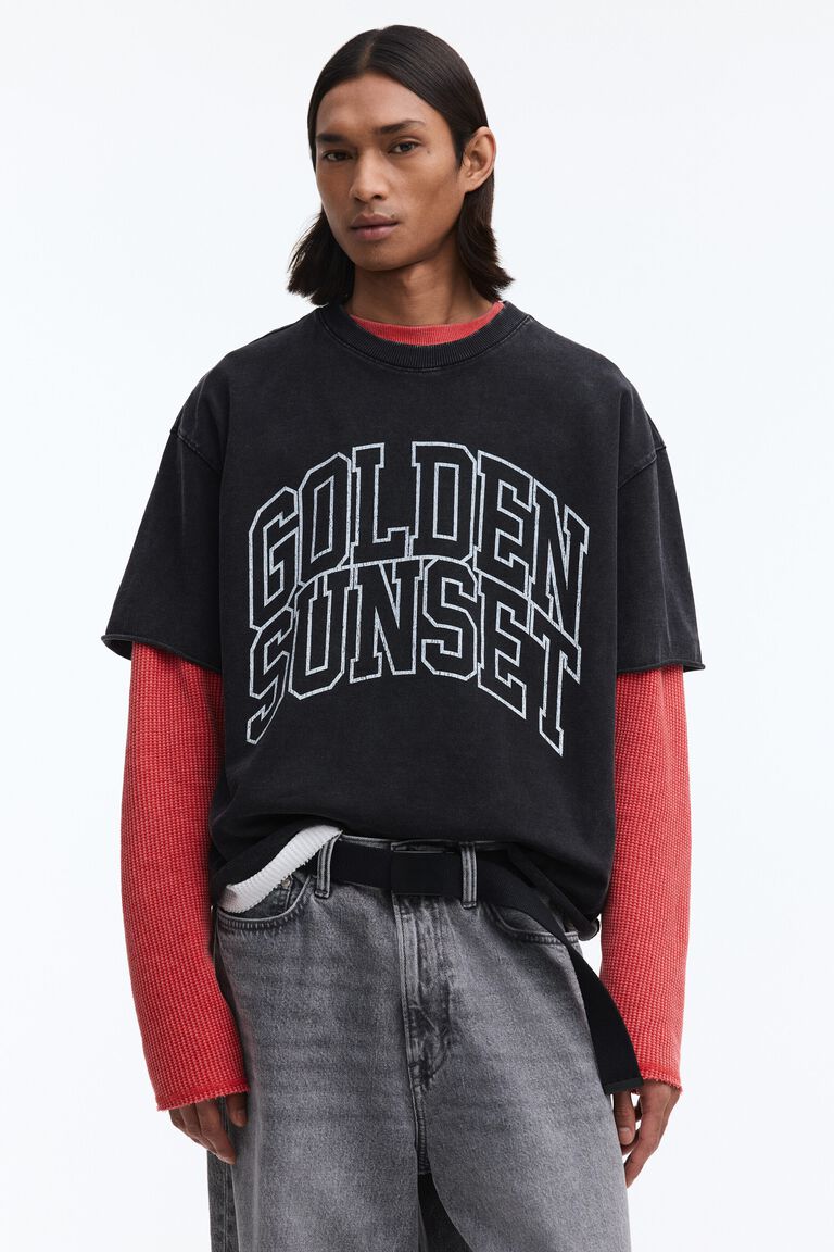 Oversized Fit Boxy-style t-shirt