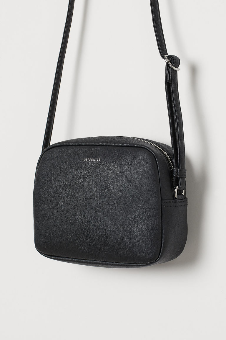 Small shoulder bag
