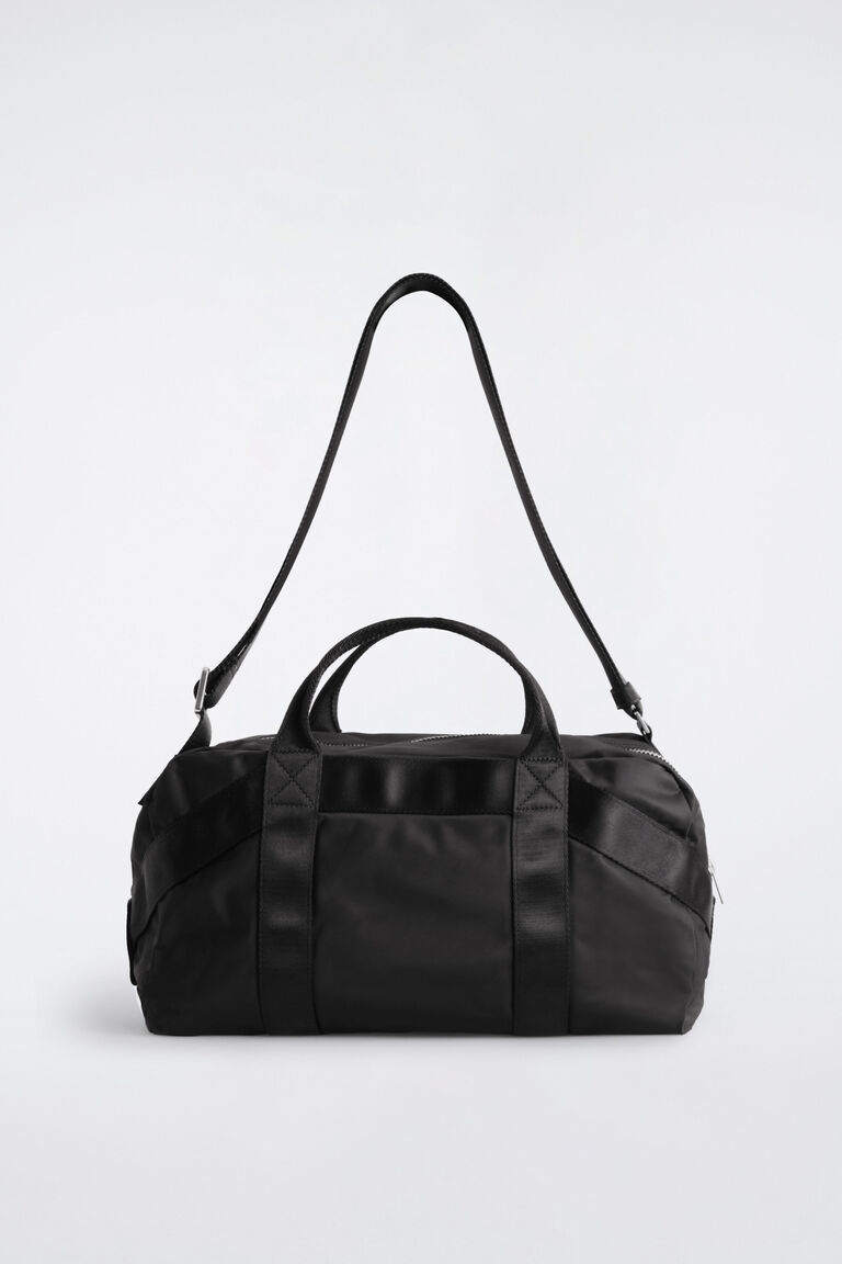 SPORTS DUFFLE BAG - NYLON