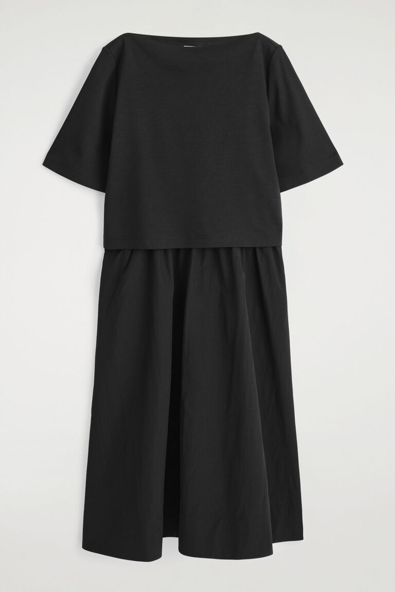 เดรสยาวระดับกลางแขนเสื้อเรือแบบเลเยอร์
