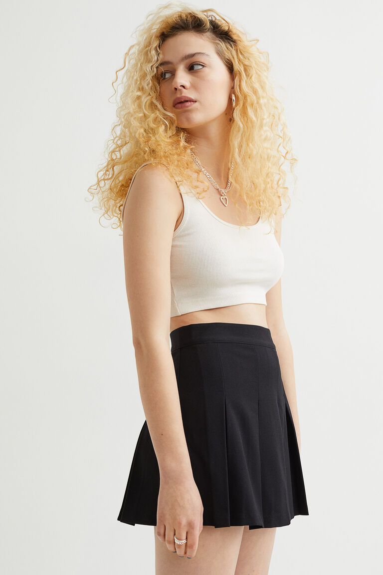 Short twill skirt