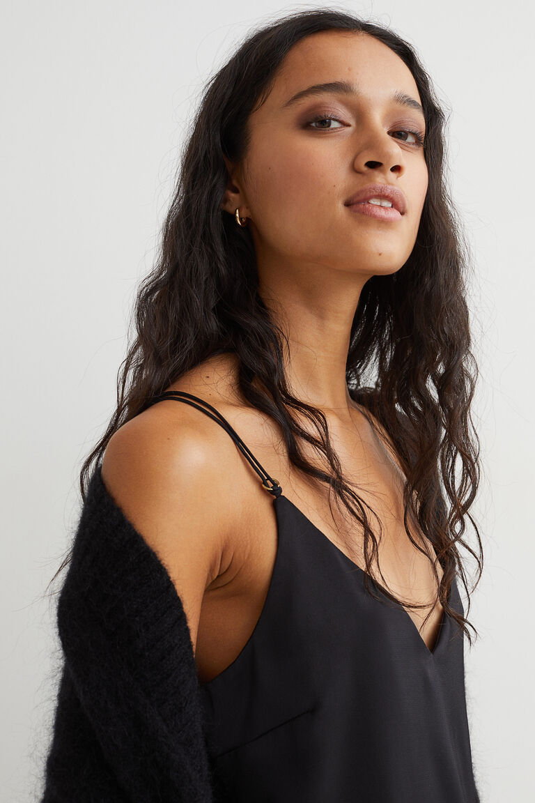 Go The Distance Satin Top In Black