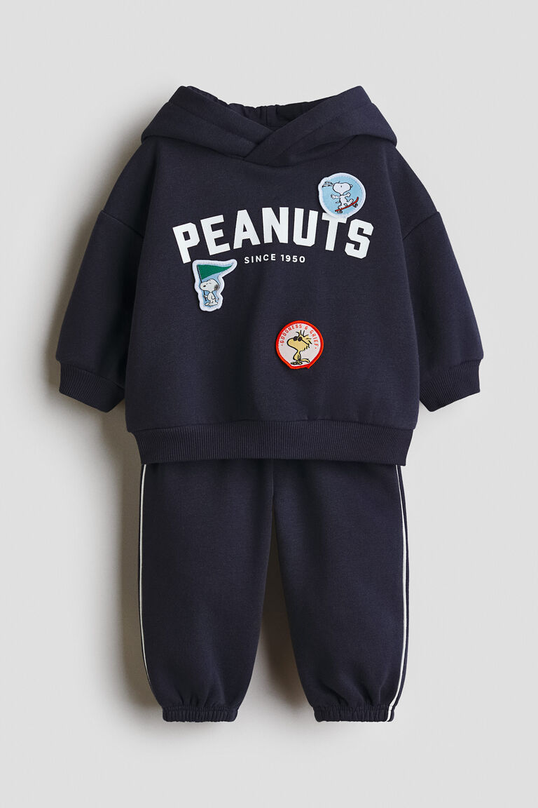 2-piece hoodie and joggers set