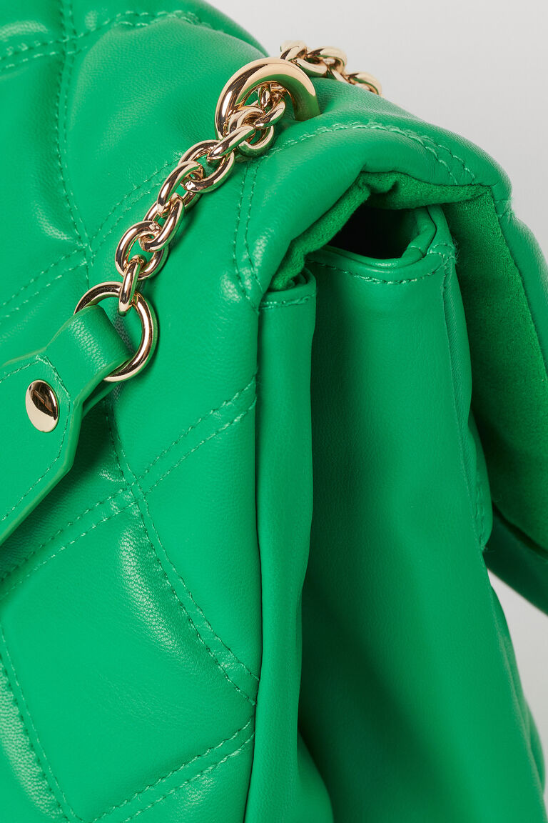 Quilted shoulder bag