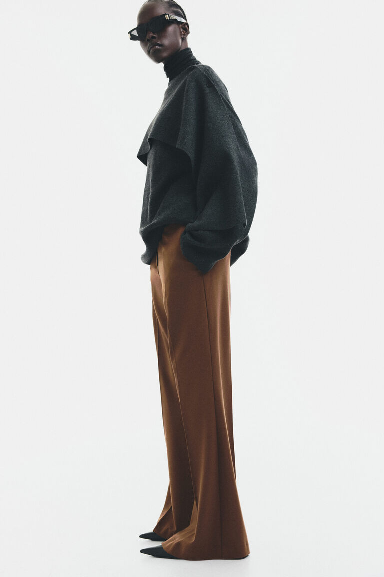 Flared tailored trousers