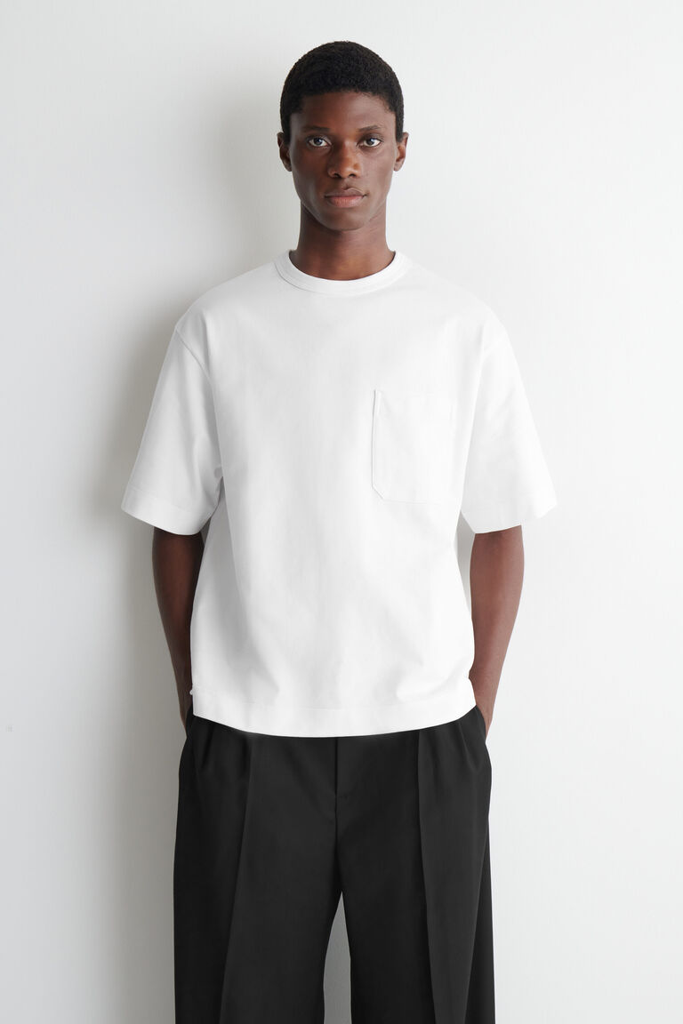 OVERSIZED POCKET-DETAIL T-SHIRT