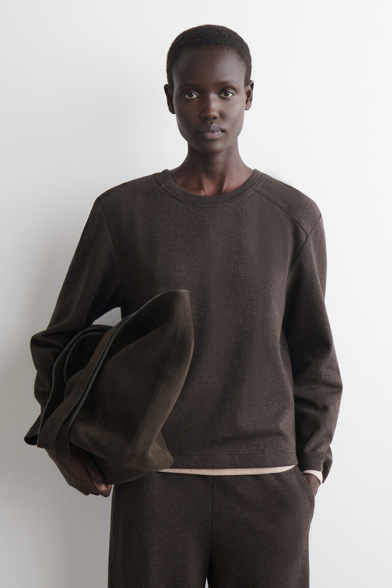 เสื้อคอตตอนแขนยาว