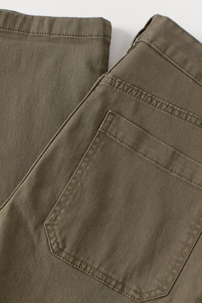 Anklelength cargo trousers