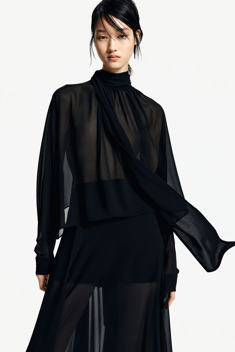 【新品】MEDI DECALCOMANIA CHIFFON BLOUSE 黒 Tie-neck Chiffon Blouse - Black - Ladies | H&M US