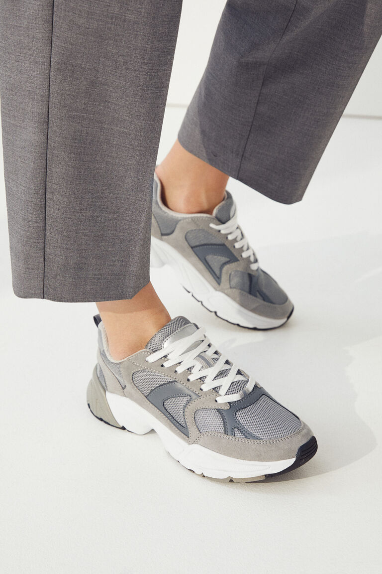 chunky trainers grey