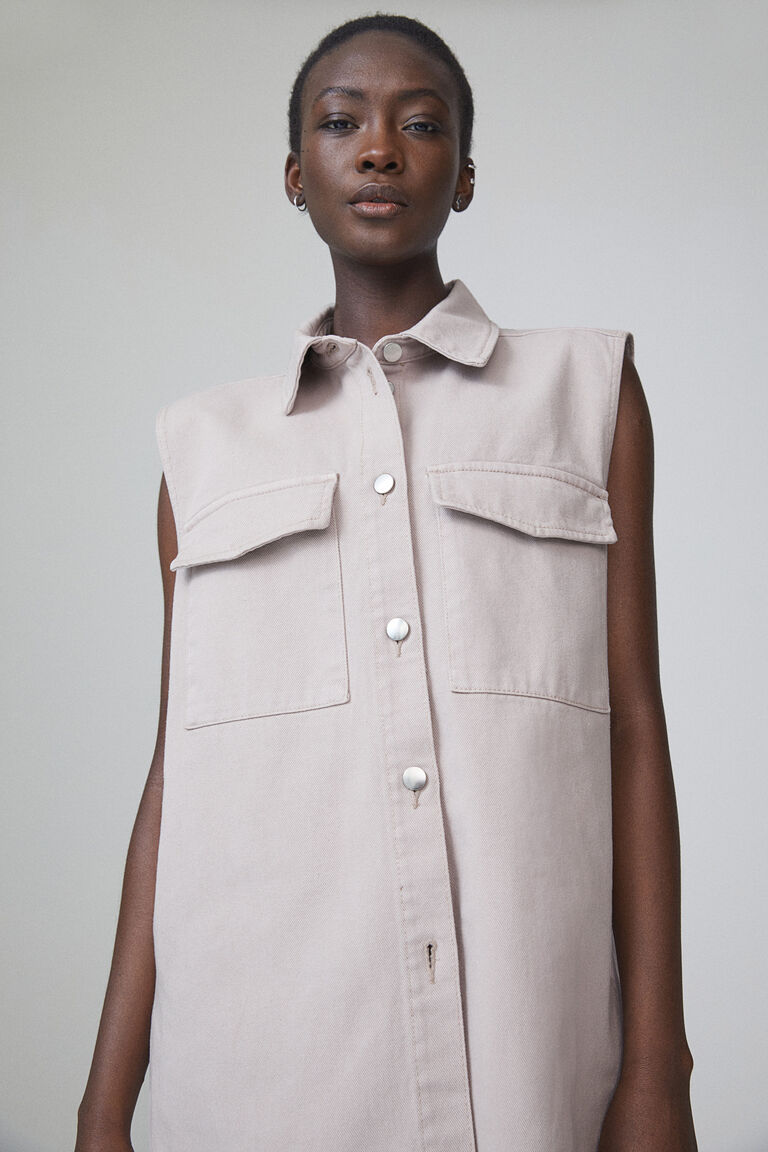 Sleeveless shirt jacket