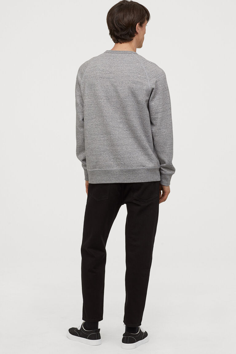 Relaxed Tapered Jeans