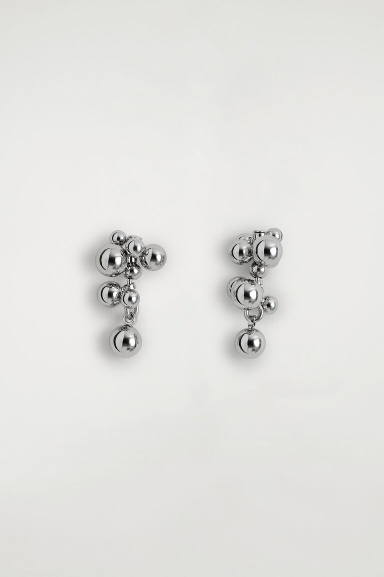 MISMATCHED CLUSTERED EARRINGS