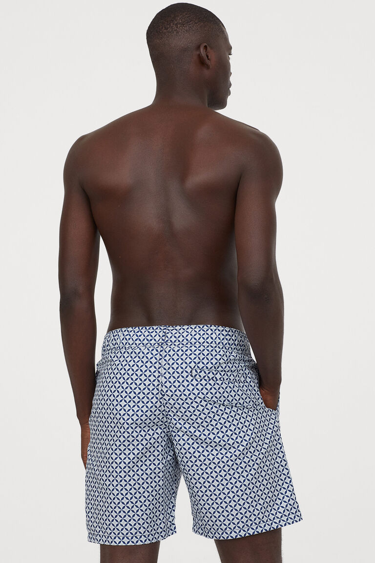 Kneelength swim shorts