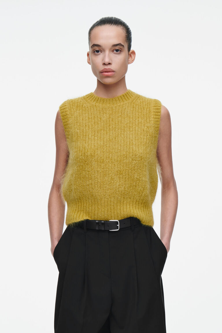 MOHAIR KNIT VEST