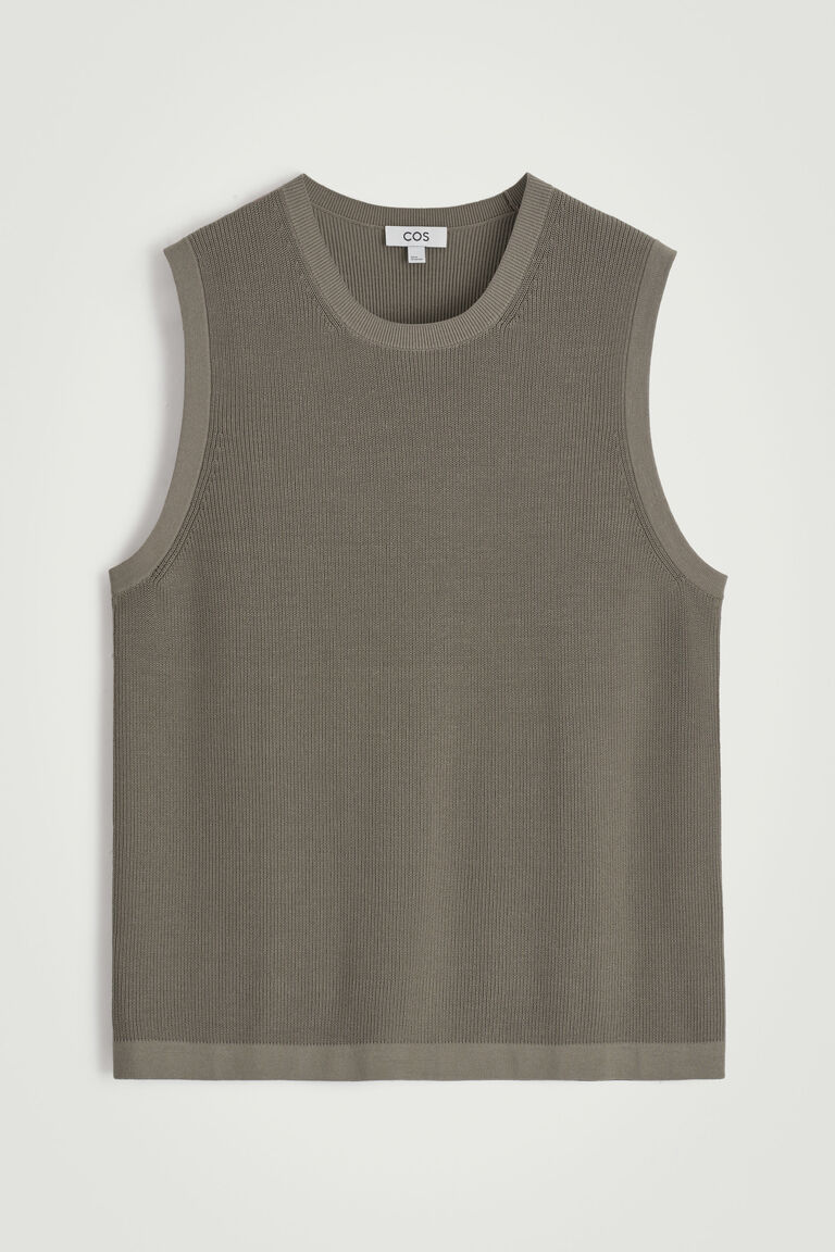 FLUID KNITTED VEST
