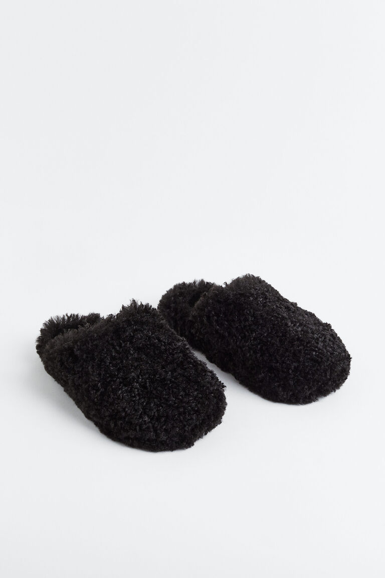 fluffy slippers