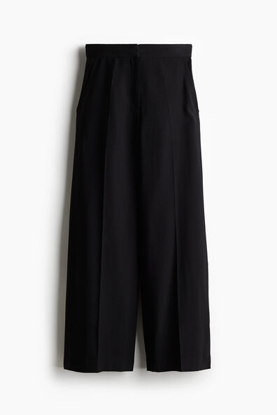 Wide trousers