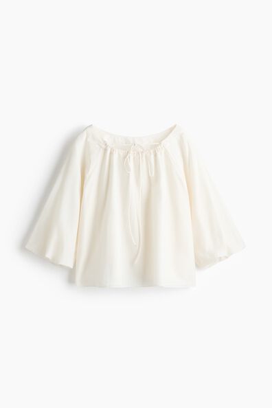 Balloon-sleeved blouse
