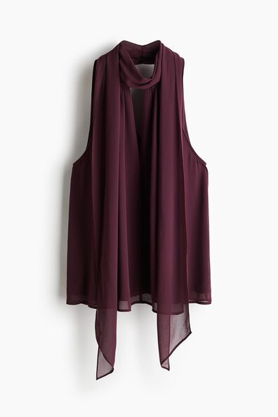 Scarf-collar top