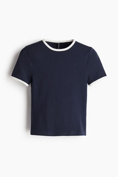 Fitted T-shirt
