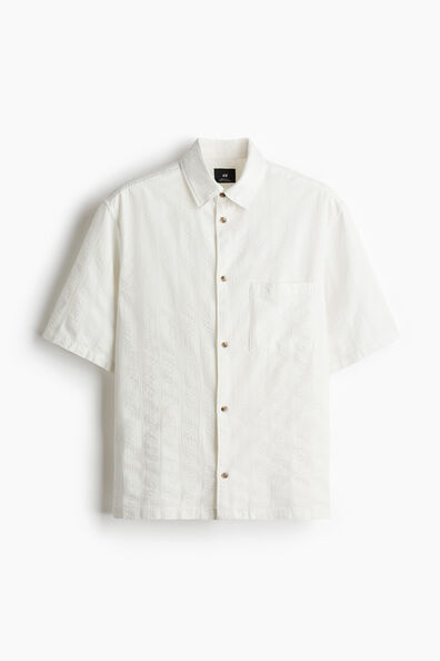 Regular Fit Textured short-sleeved shirt