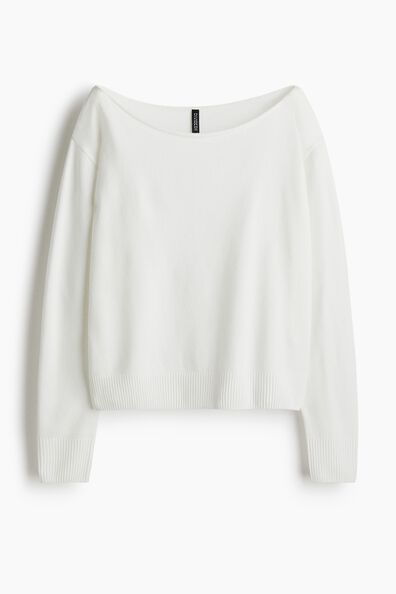 Off-the-shoulder jumper