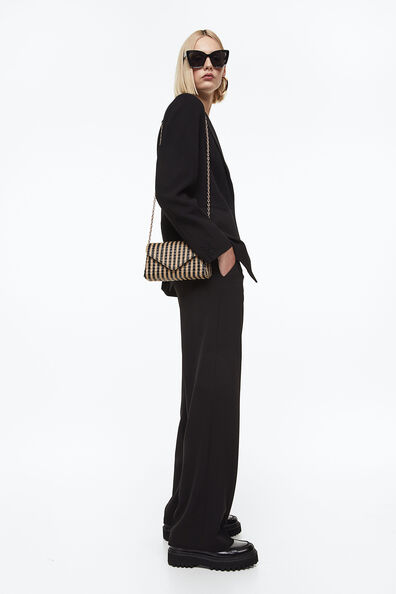 Straw shoulder bag